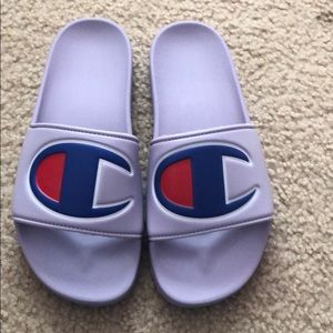New Champion Berry Logo Slide Sandals Youth Sz 5Y